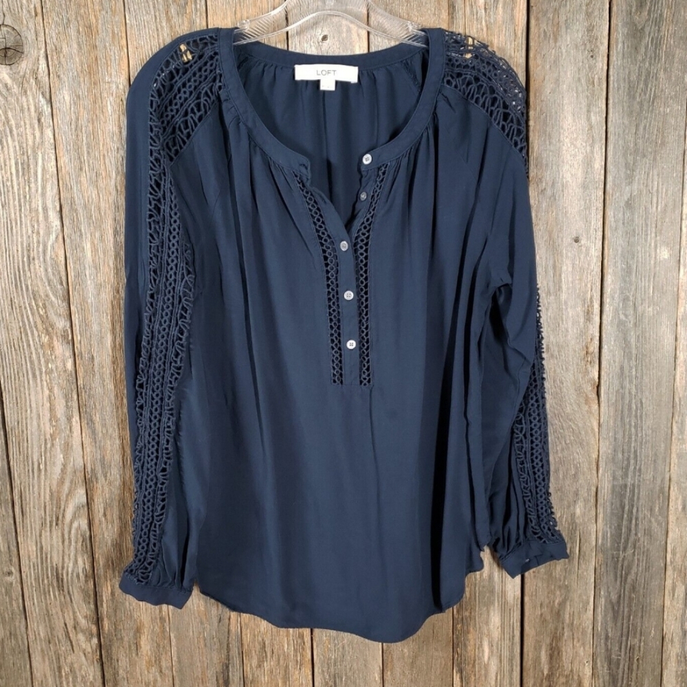 LOFT blouse - Picture 9 of 9